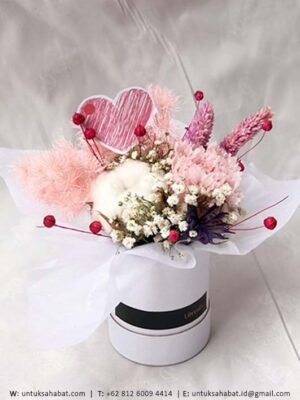 Small Pink Dried Box